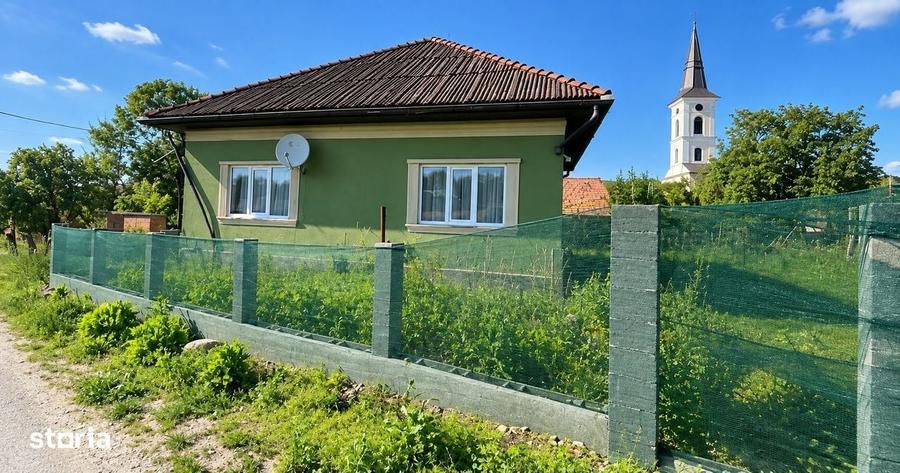 Casă cu 2 camere în Budacu de Sus
