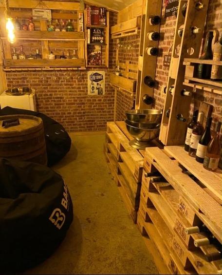 Casă individuală cu 4 camere cu Garaj în Tunari