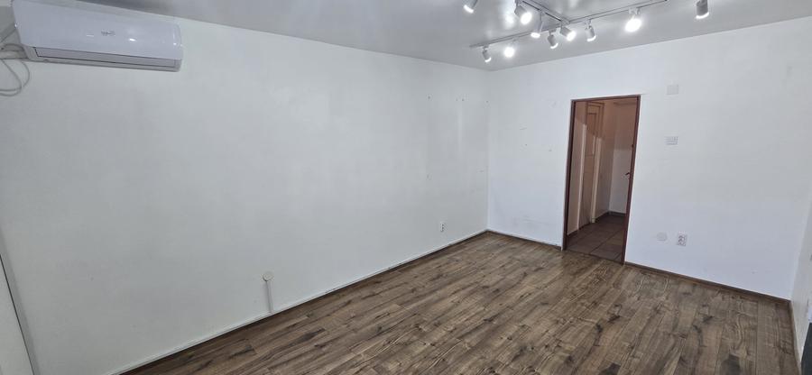 Spațiu comercial, de 20 mp, în Nicolina