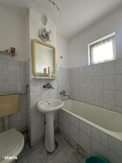 Apartament cu 3 camere decomandat în Solidarității