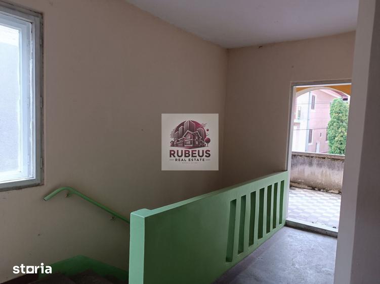 Casă cu 6 camere cu Teren 284 Mp în Central