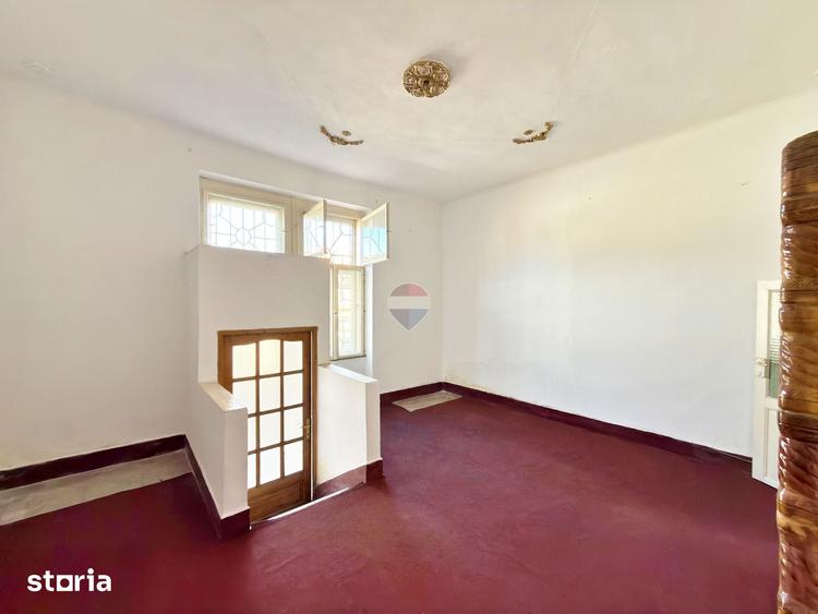 Apartament cu 2 camere semidecomandat în Drăgășani