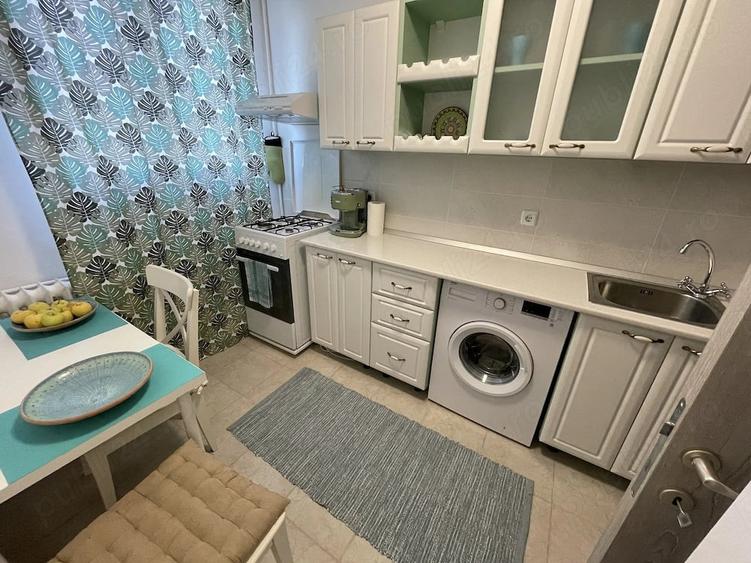 Apartament cu 2 camere semidecomandat în Dristor