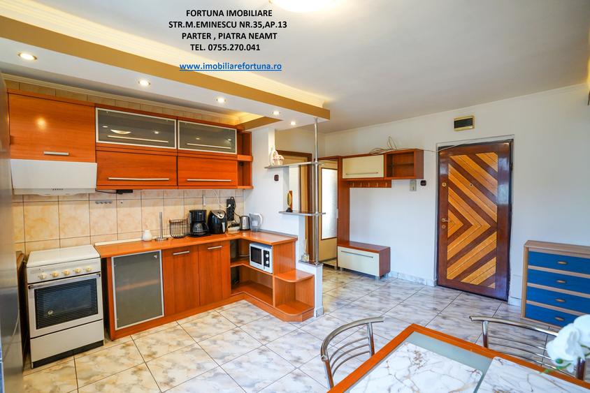 Apartament cu 3 camere decomandat în Precista