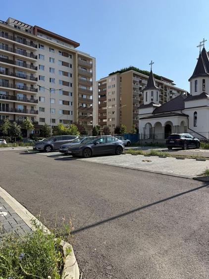 Proprietate specială, de 15 mp, în Tractorul