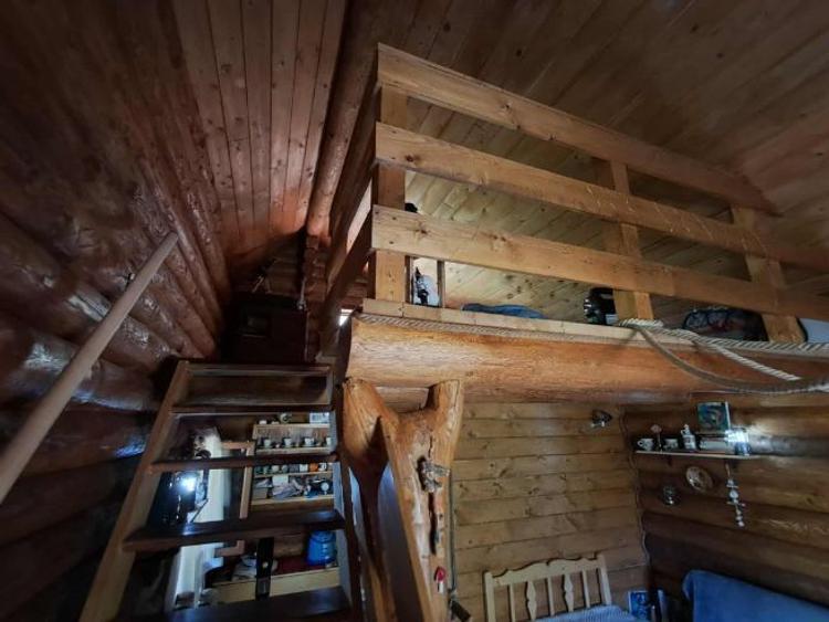 Casă cu 1 camere cu Teren 1100 Mp în Surduc