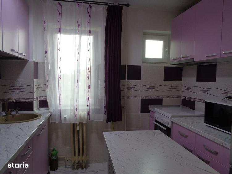 Apartament cu 2 camere decomandat în Podgoria