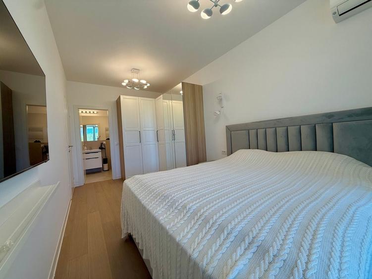 Apartament cu 3 camere decomandat, mobilat în Băneasa