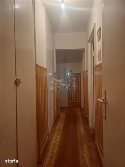 Apartament cu 4 camere decomandat în Vasile Aaron