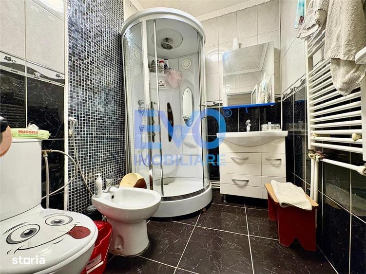 Apartament cu 3 camere decomandat în Alexandru cel Bun