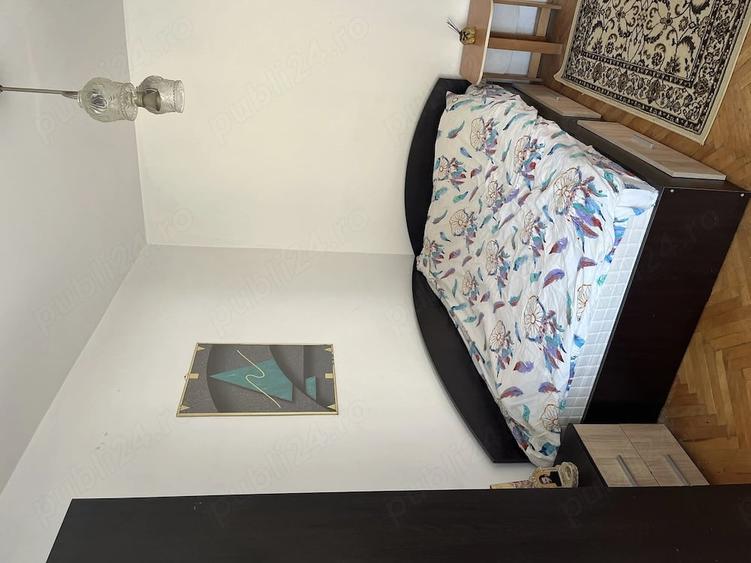 Apartament cu 3 camere decomandat în Valea Aurie