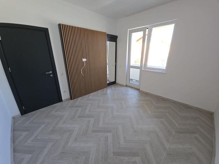 Vila cu etaj | 4 Camere - 8