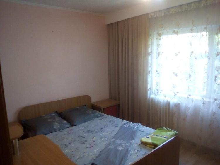 Apartament cu 2 camere decomandat în Rovine