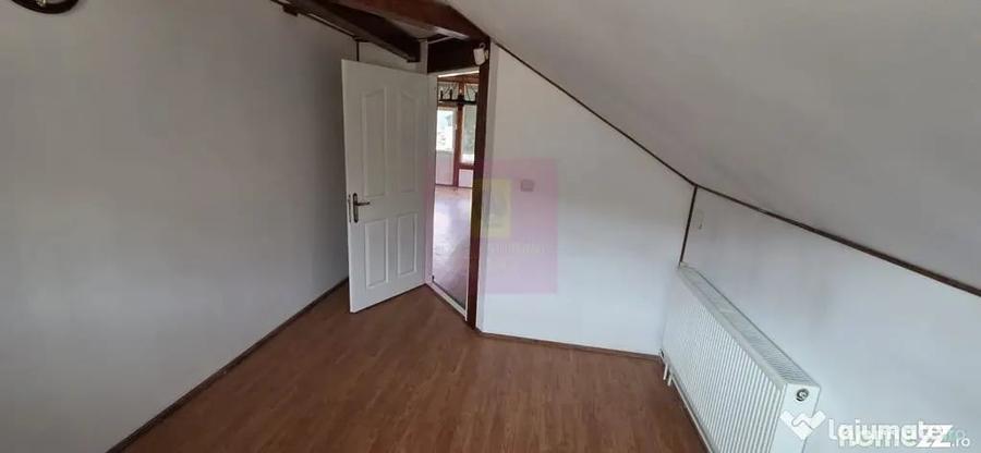 Casă cu 5 camere cu Teren 251 Mp în Zamora