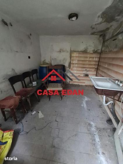 Casă cu 3 camere cu Teren 1000 Mp în Bănești