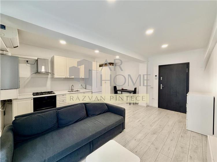 Apartament cu 2 camere decomandat, mobilat în Albert