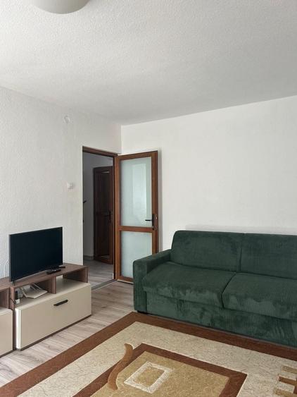 Apartament cu 2 camere decomandat în Giurgiului