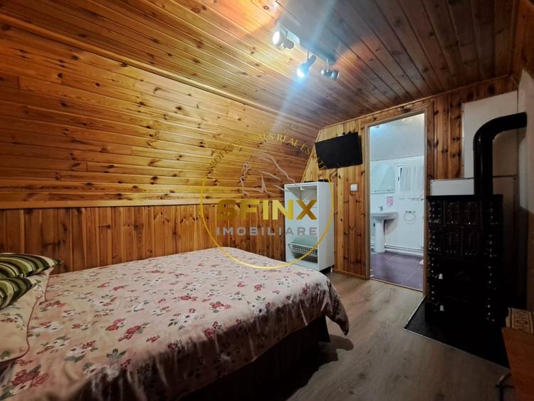Casă individuală cu 7 camere cu Teren 1955 Mp în Gura Siriului