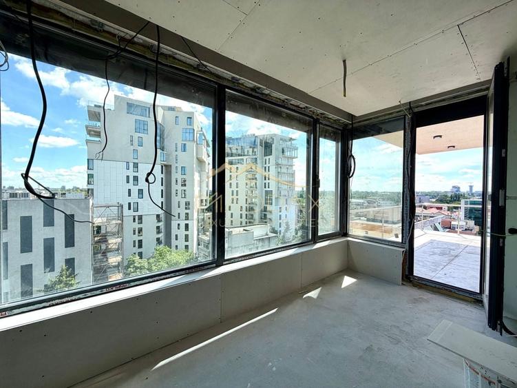 Apartament cu 5 camere decomandat în Herăstrău