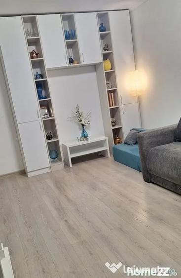 Garsonieră decomandată în Micro 20
