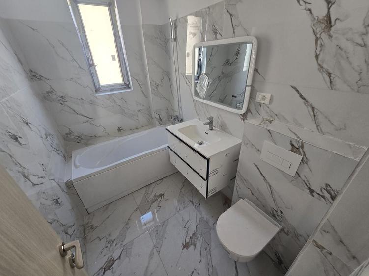 Apartament cu 2 camere decomandat în Girocului