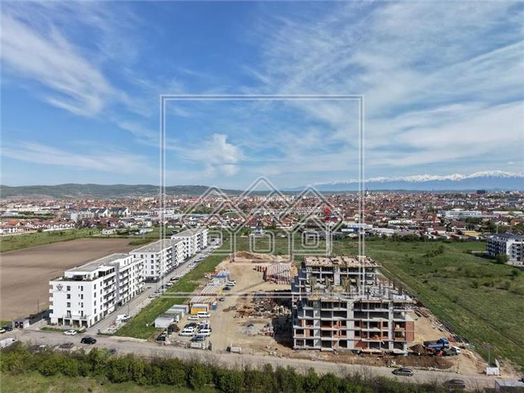 Apartament cu 2 camere decomandat în Exterior Vest