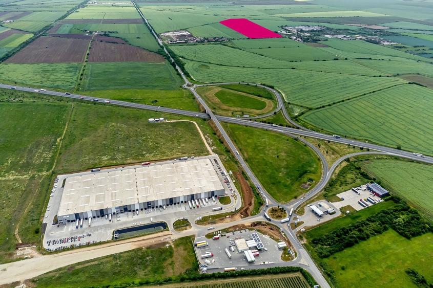 Teren Construcții intravilan de 179200 mp, în Exterior Sud