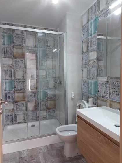 Apartament cu 2 camere, mobilat în Far