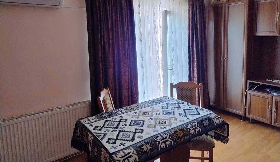 Apartament cu 2 camere decomandat în Florești