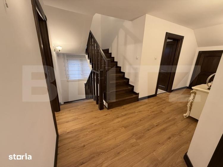 Casă cu 6 camere cu Teren 3173 Mp în Central
