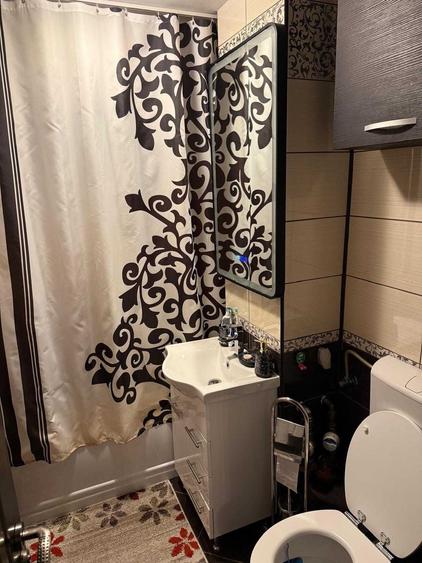 Apartament cu 3 camere decomandat în Cheriu
