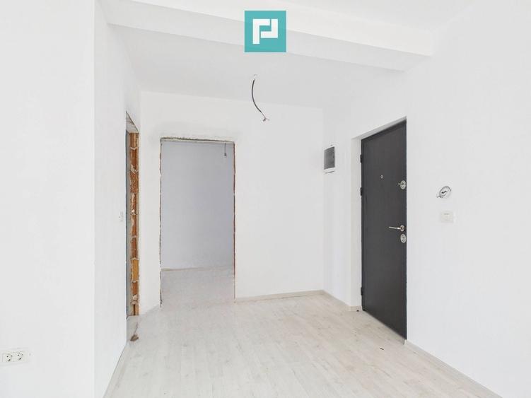 Penthouse cu 2 camere decomandat în Chișoda