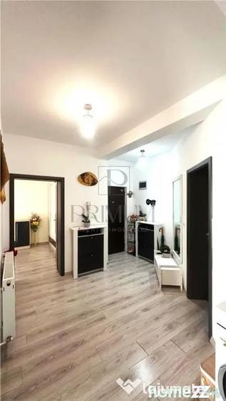 Apartament cu 3 camere decomandat în Braytim