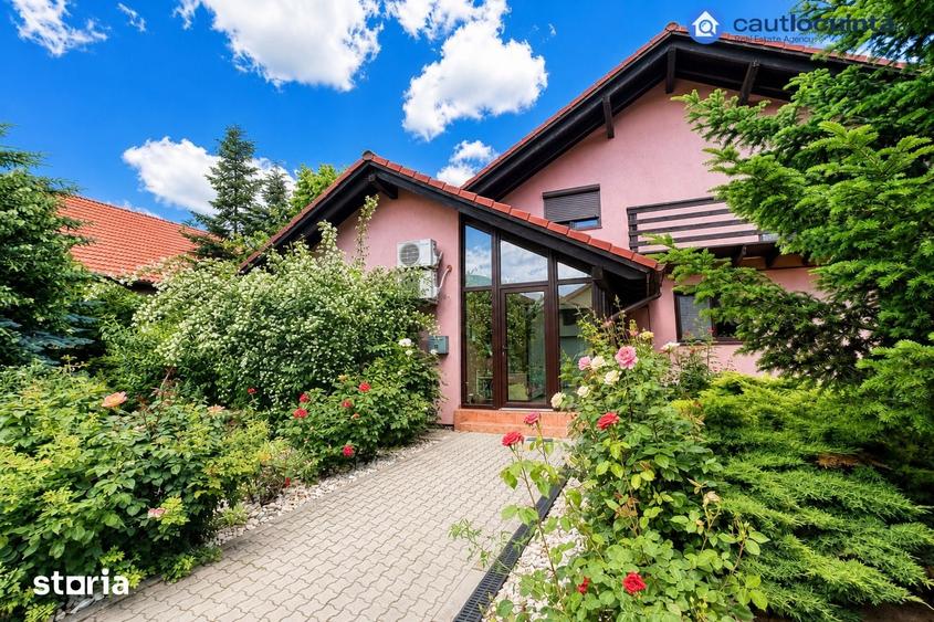 Casă cu 7 camere cu Teren 811 Mp în Corbeanca