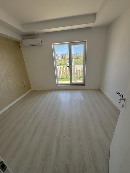 Spațiu comercial, de 70 mp, în Ștefăneștii de Jos