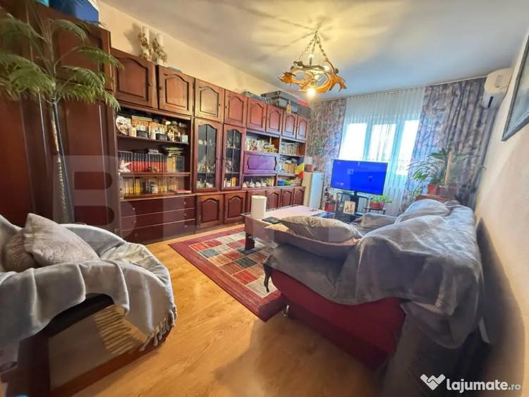 Apartament cu 2 camere decomandat în 9 Mai
