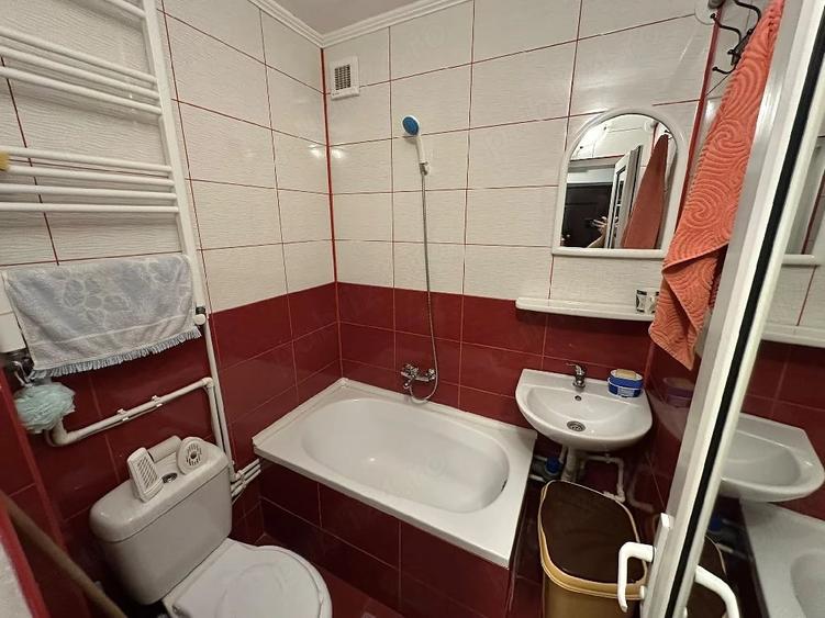 Garsonieră semidecomandată în Micro 38