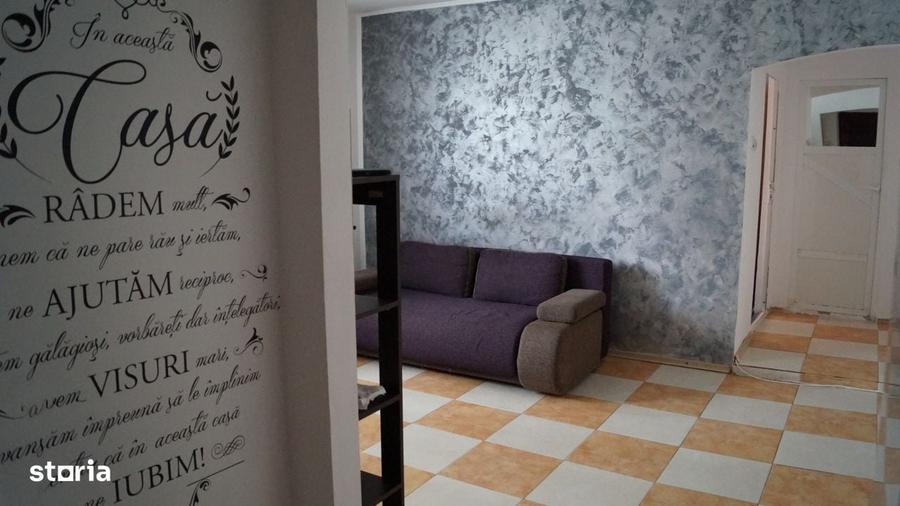 Apartament cu 2 camere semidecomandat în Central
