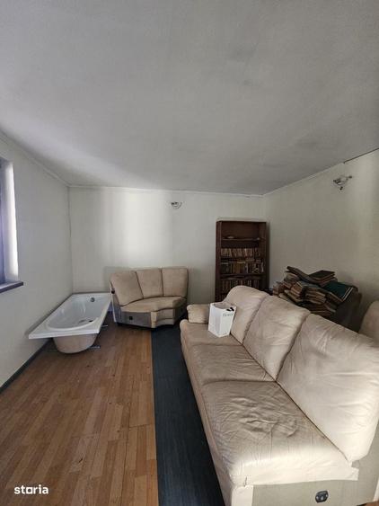Casă cu 2 camere în Paleu