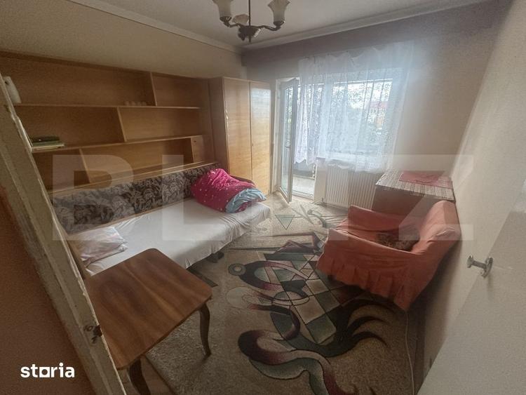 Apartament cu 3 camere decomandat în Micro 17