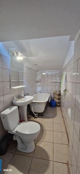 Apartament cu 2 camere decomandat în Piața Unirii