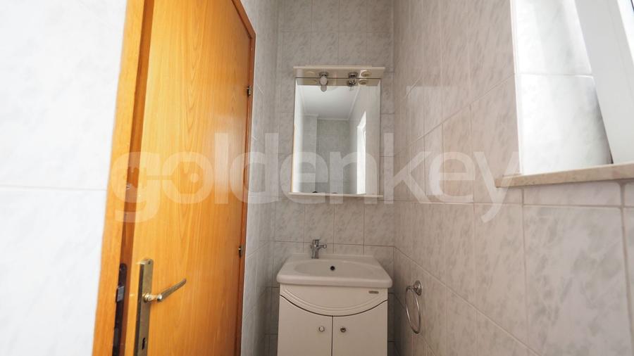 Duplex cu 4 camere cu Canalizare în Iancu Nicolae