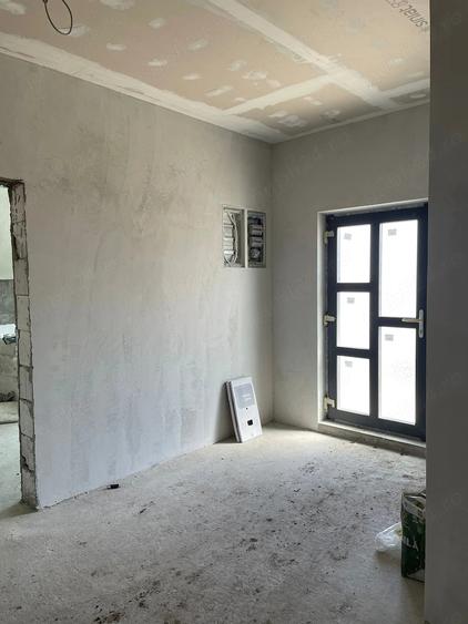 Casă cu Teren 610 Mp în Cumpăna