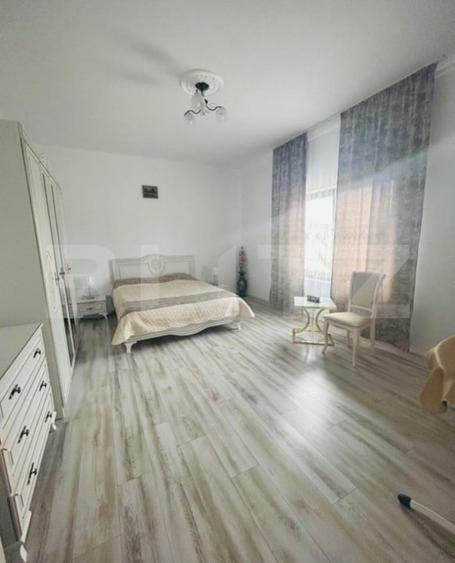 Casă individuală cu 6 camere cu Piscina în Exterior Est