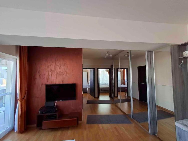 Apartament cu 3 camere decomandat, mobilat în Calea Aradului
