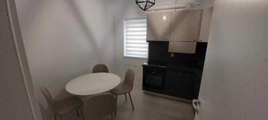 Apartament cu 2 camere decomandat în Vest