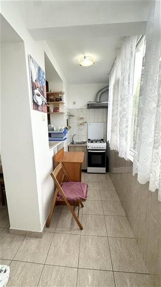 Apartament cu 2 camere semidecomandat, mobilat în Tomis Nord