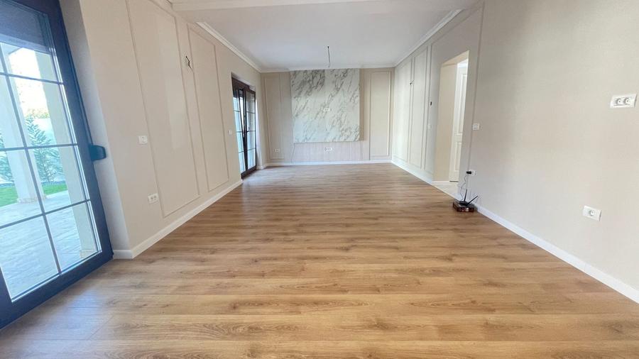 Duplex cu 6 camere cu Canalizare în Mehala