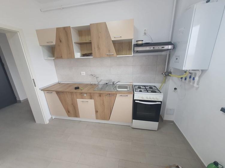 Apartament cu 2 camere decomandat în Sânpetru