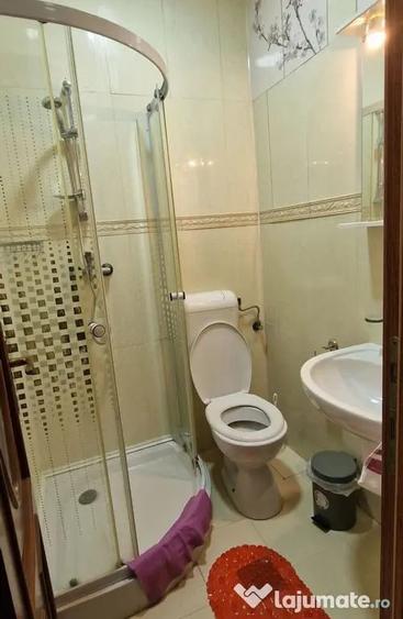 Casă cu 5 camere cu Teren 338 Mp în Sud